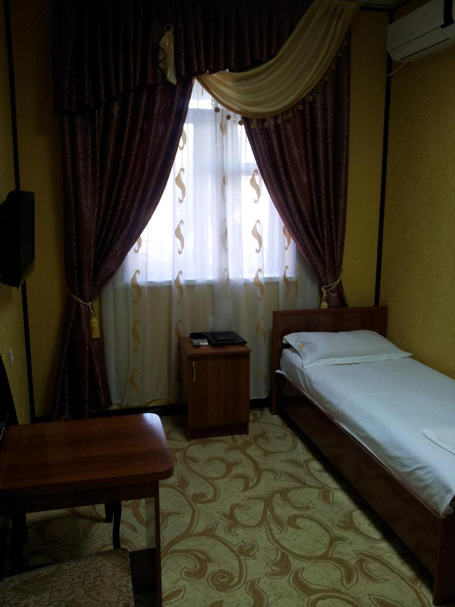 Dangara Hotel Kokand Bagian luar foto